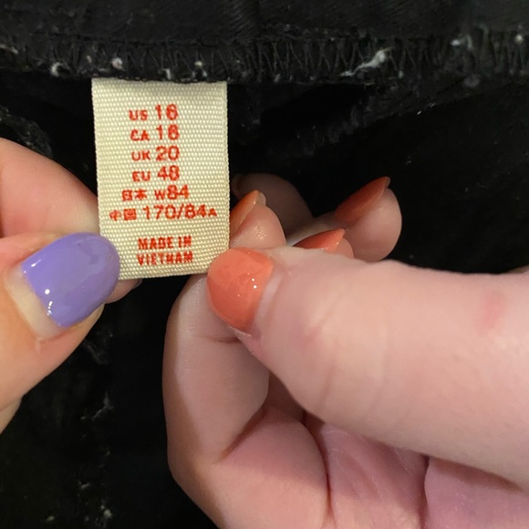 Gap Clip Pixie Shorts - Picture 5 of 6